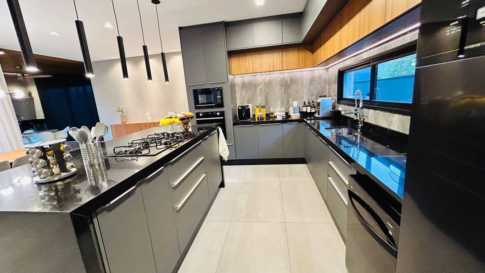 Casa, 3 quartos, 323 m² - Foto 14