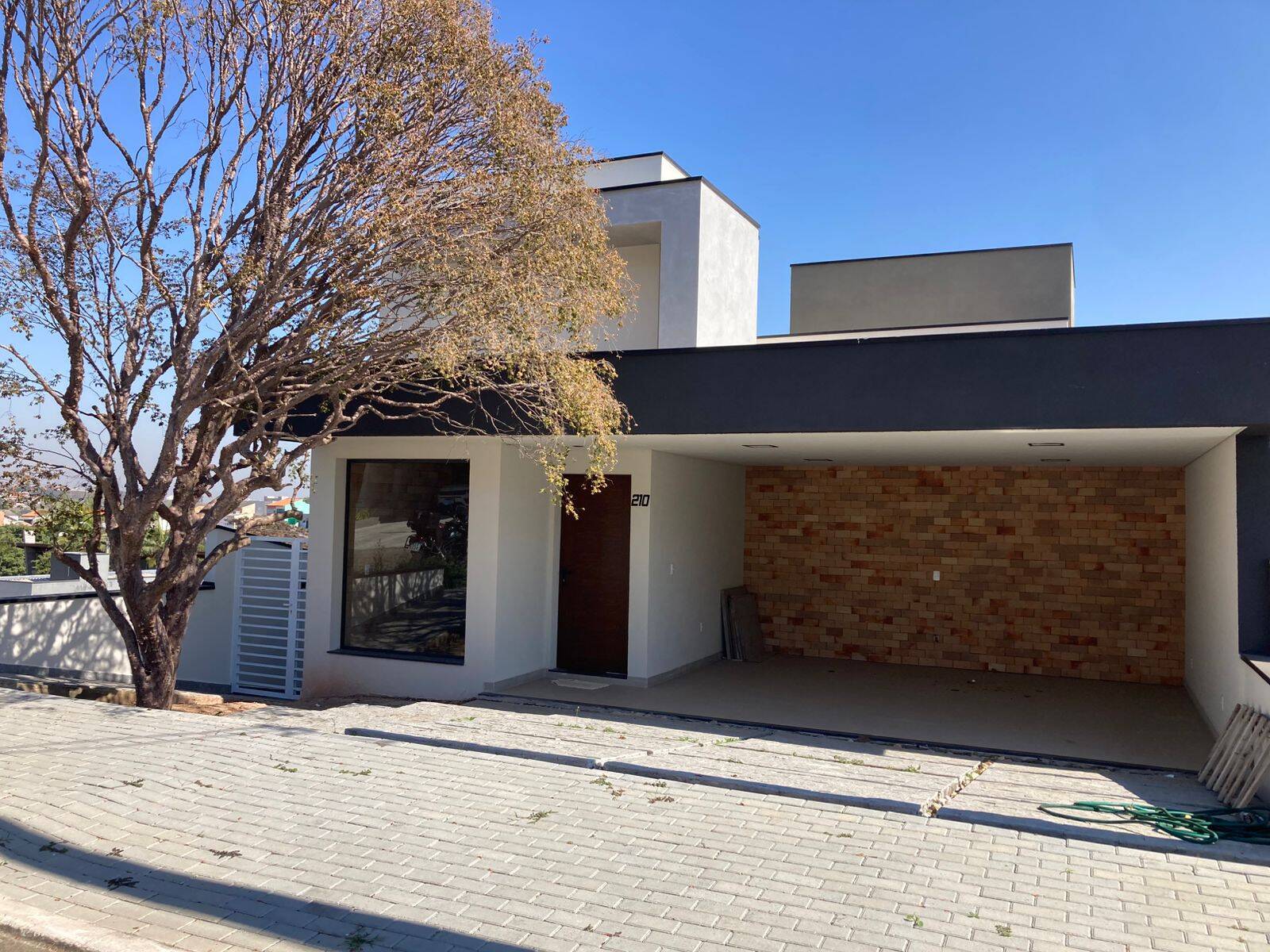 Casa, 3 quartos, 220 m² - Foto 1