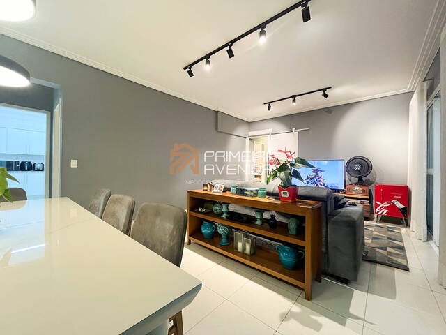 Apartamento para Venda em São José dos Campos - 2