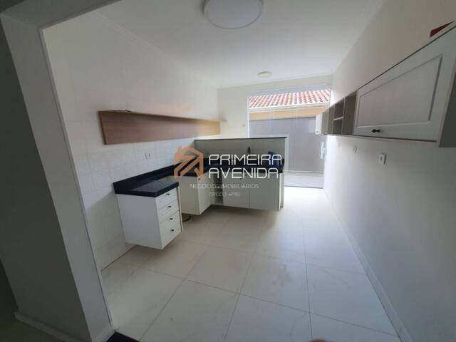 Casa para Venda em São José dos Campos - 4