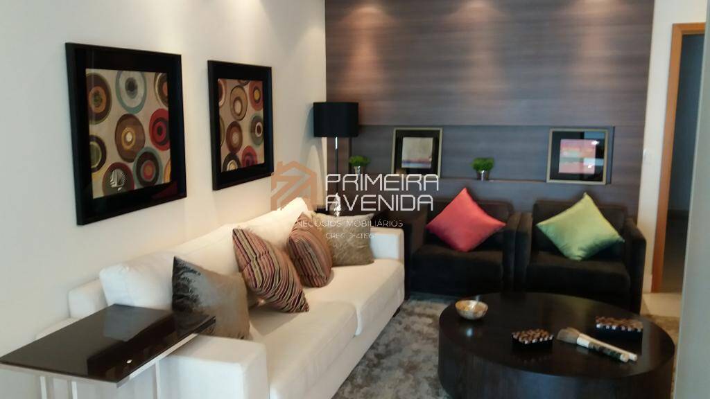 Apartamento 97m² - 3 dorms decorado e mobiliado Jd. California Jacareí - SP