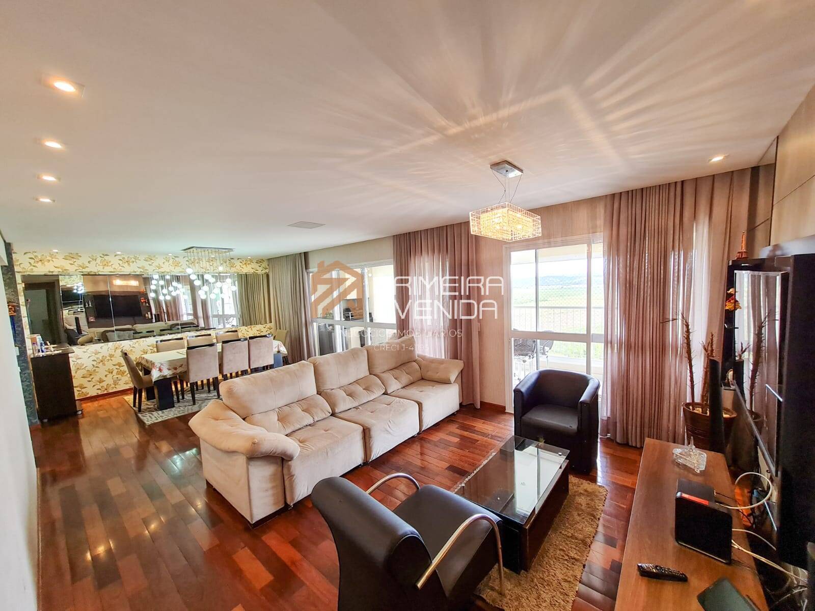 Apartamento 156m² 3 dorms / 3 suítes - Home box - Jd das Industrias - SJC