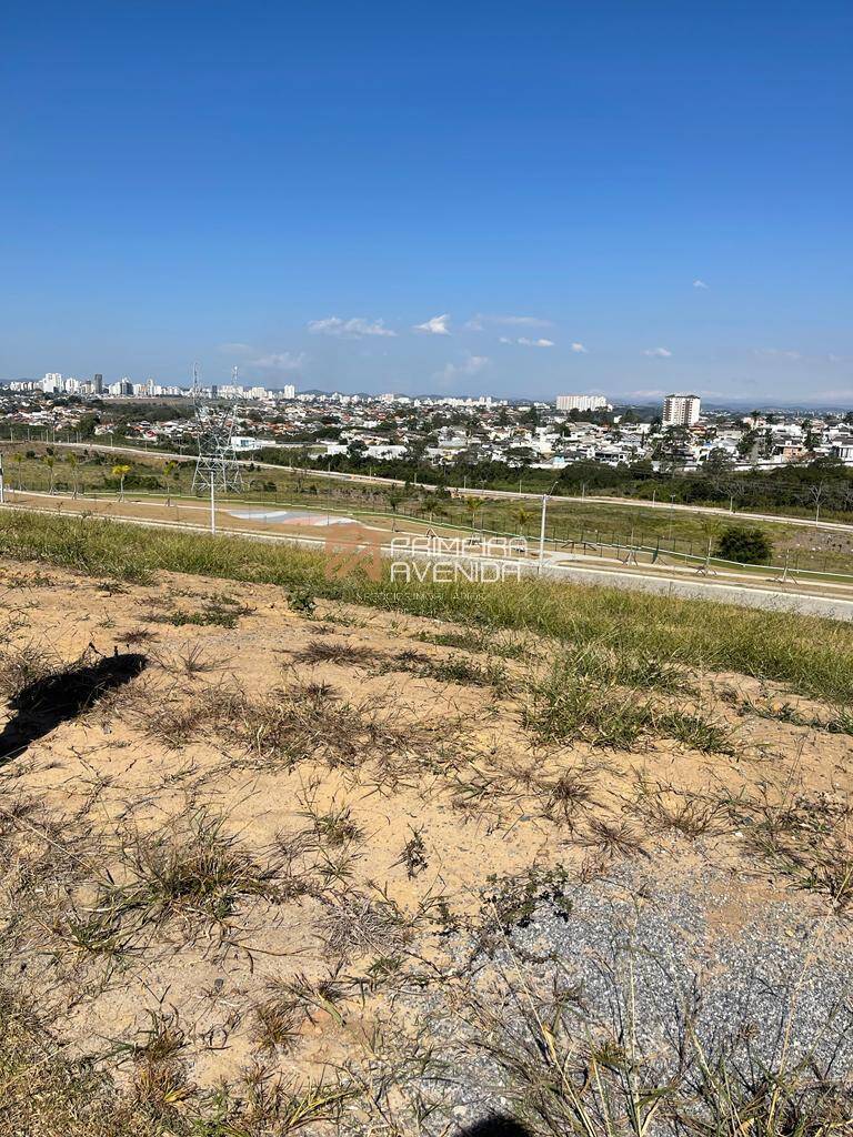 Terreno declive de 375m²- Terras Alpha Urbanova