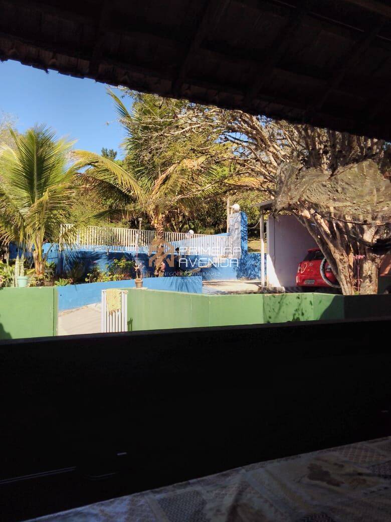 Chácara à venda com 6 quartos, 400m² - Foto 2