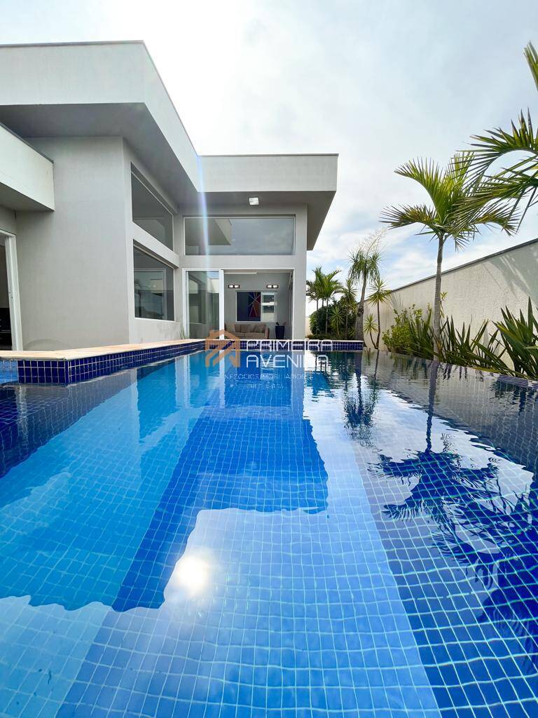Sobrado 418m²- 4 suítes - Residencial Altos da Quinta - Permuta