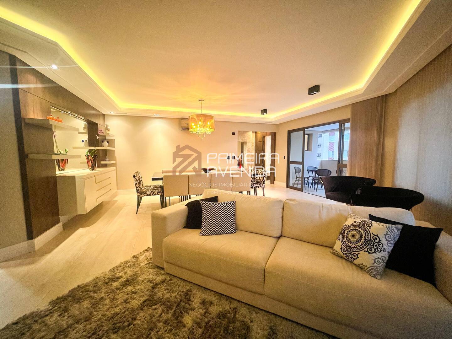 Apartamento 220m² - 2 suítes - Edifício Tom Jobim
