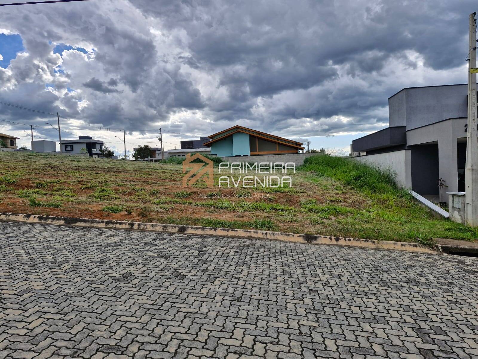 Terreno à venda, 540m² - Foto 1