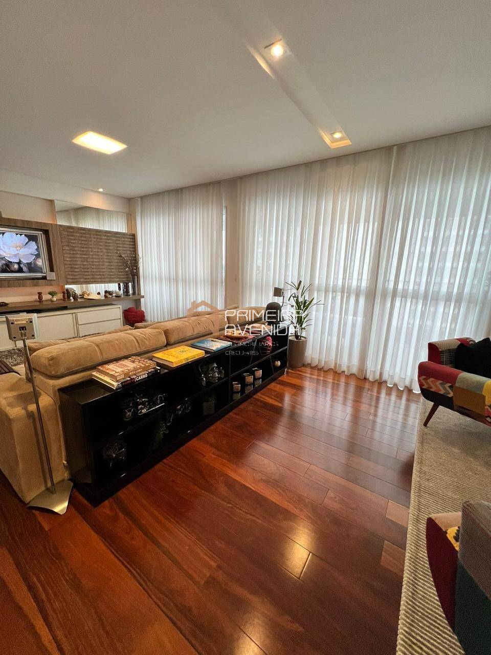 Apartamento de 142m² - 3 suíte - 3 vagas - Jardim das Indústrias