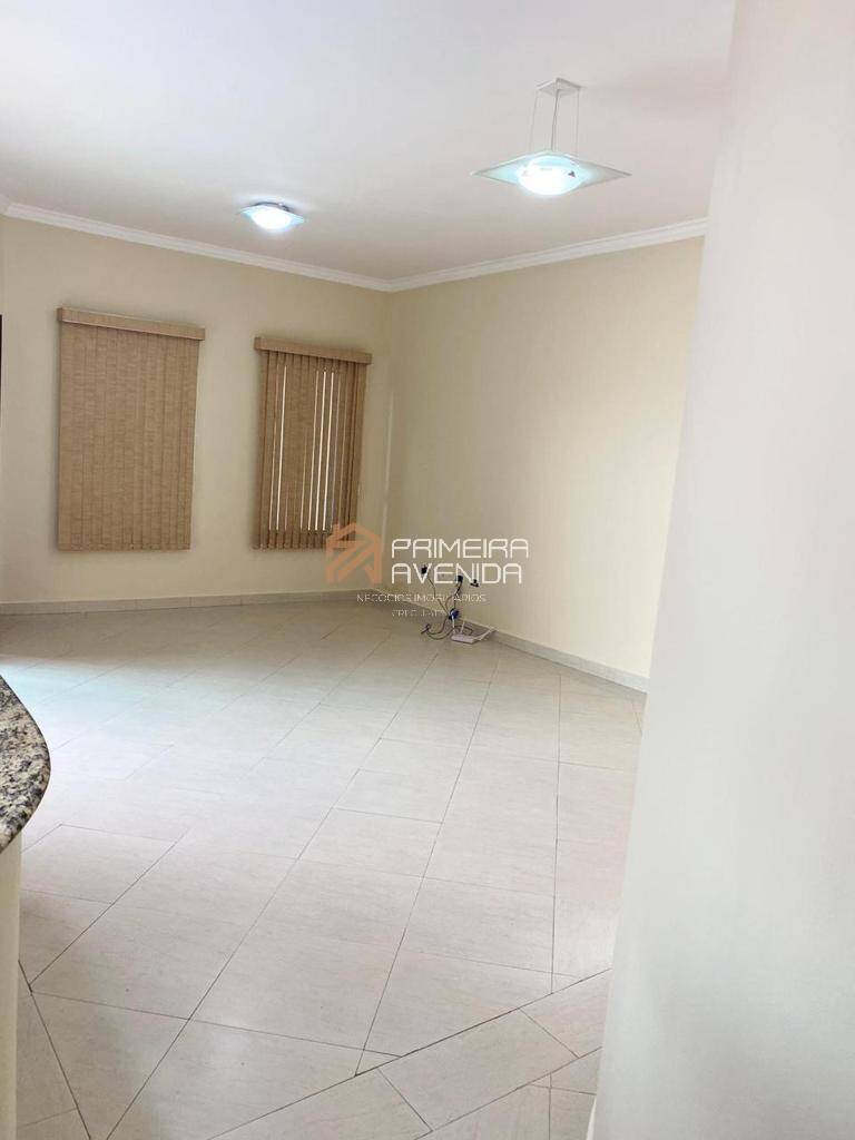 Casa Térrea de 150m² - 3 dorms / 1 suíte - piscina - Hípica Pinheiro