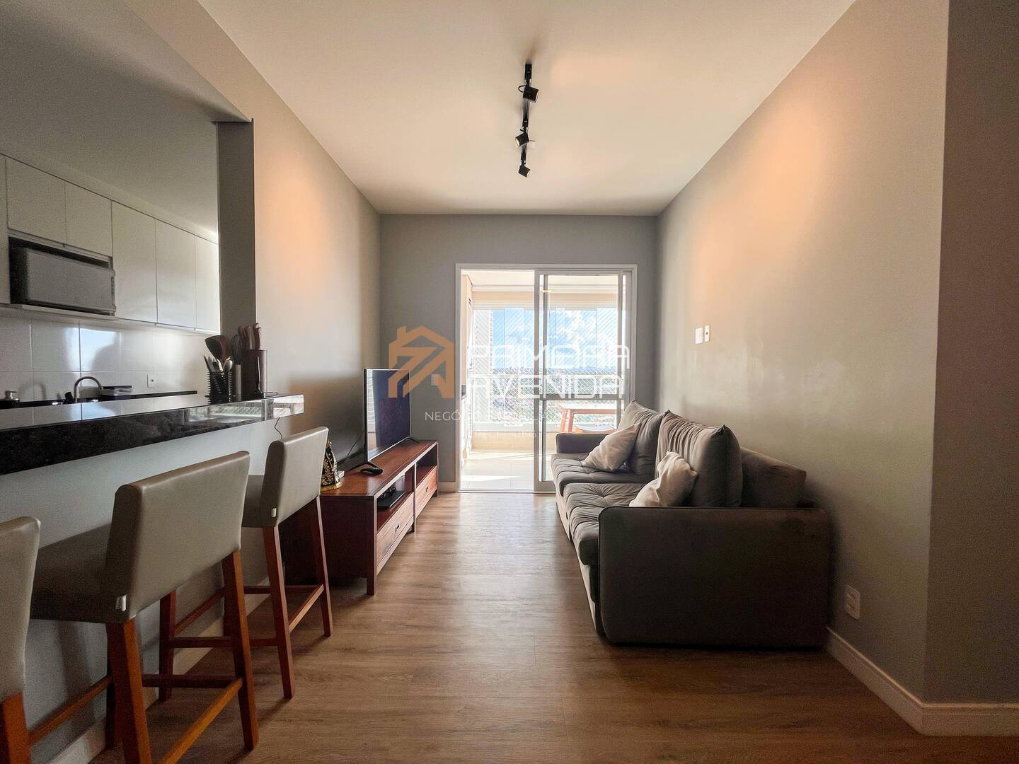 Apartamento de 99m² - 3 dorms,1 suíte - 2 vagas paralelas - Jardim Aquarius