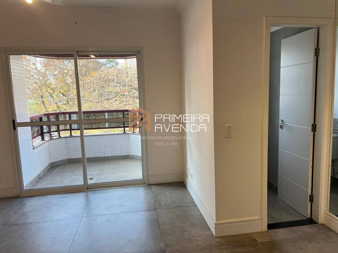 Apartamento 130m² - 3 dorms/ 1 suíte - Edificio Manhattan - Vila Adyanna