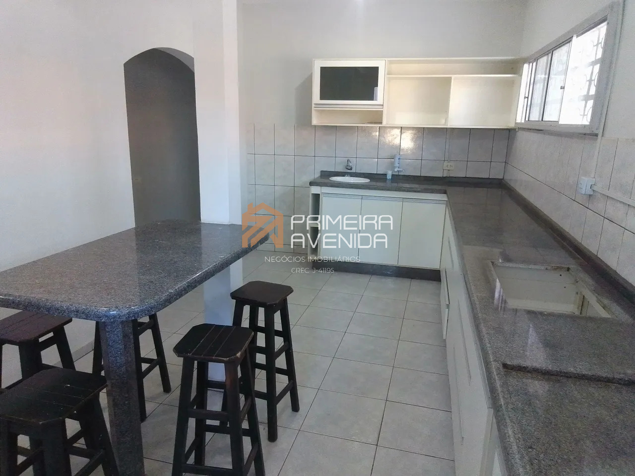 Sobrado à venda com 3 quartos, 200m² - Foto 5