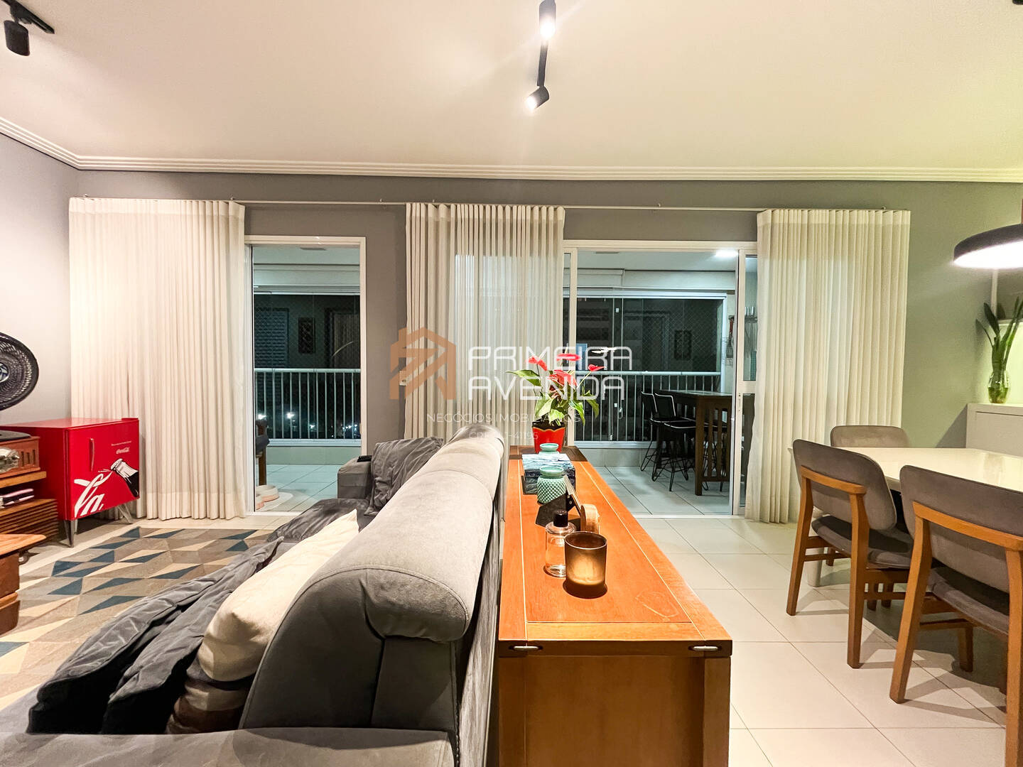 Apartamento 133m² - 3 suítes - Andar médio - Splendor Blue