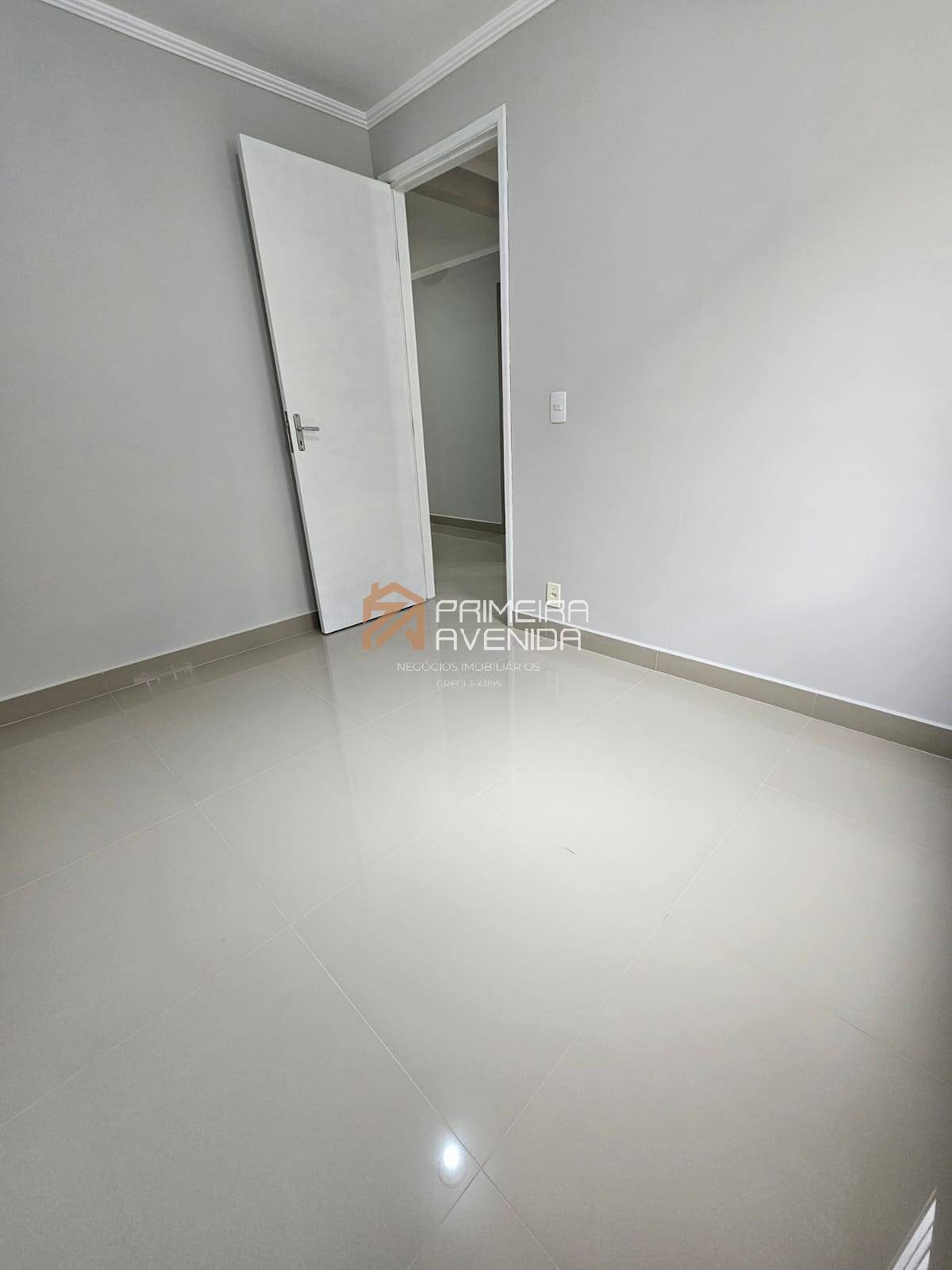 Apartamento para alugar com 2 quartos, 50m² - Foto 2