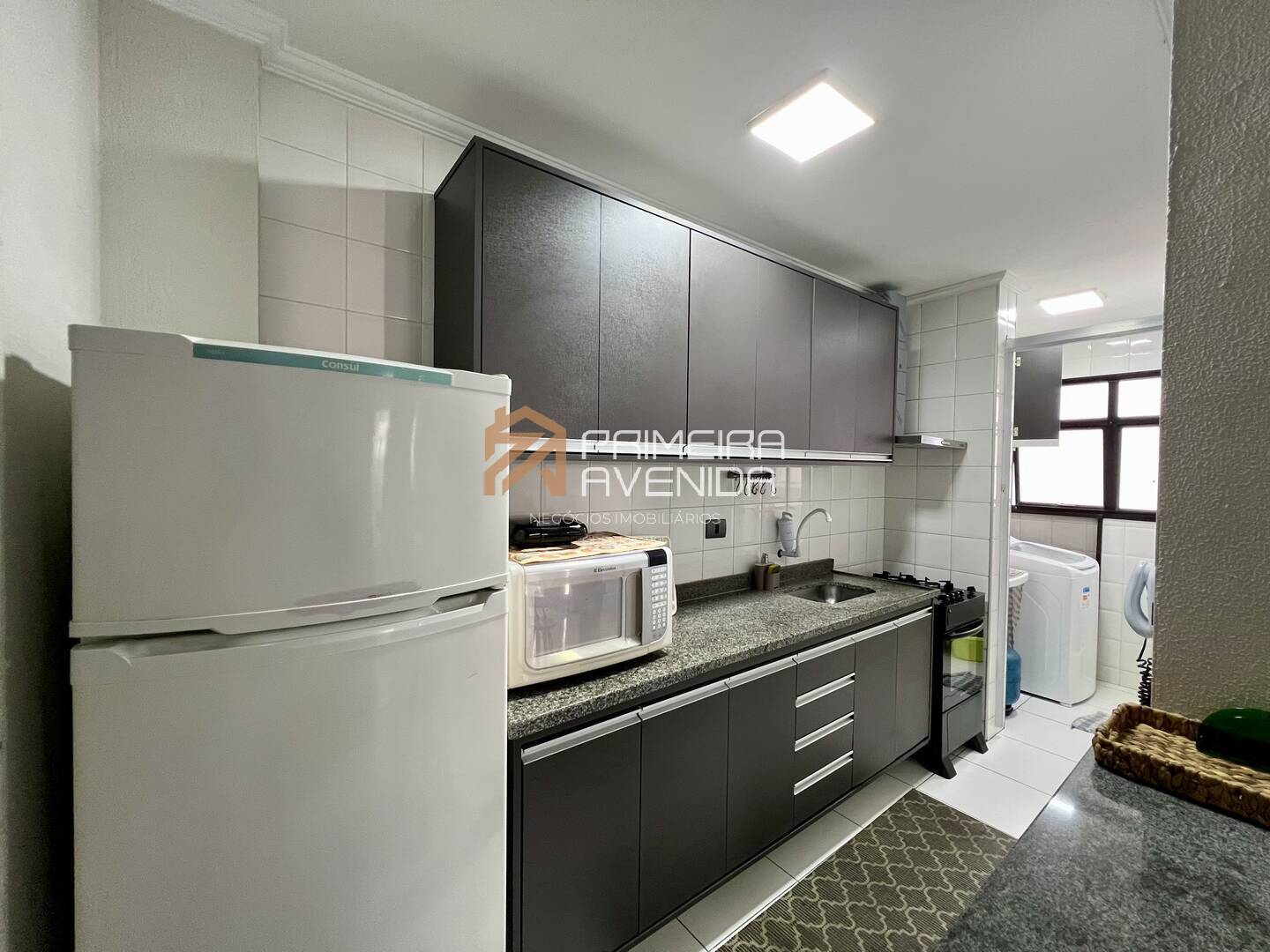 Apartamento à venda com 2 quartos, 68m² - Foto 5