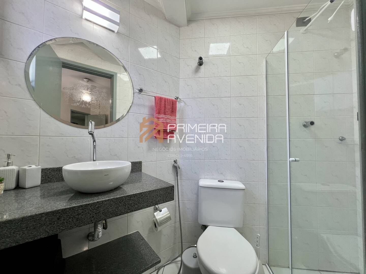 Apartamento à venda com 2 quartos, 68m² - Foto 7