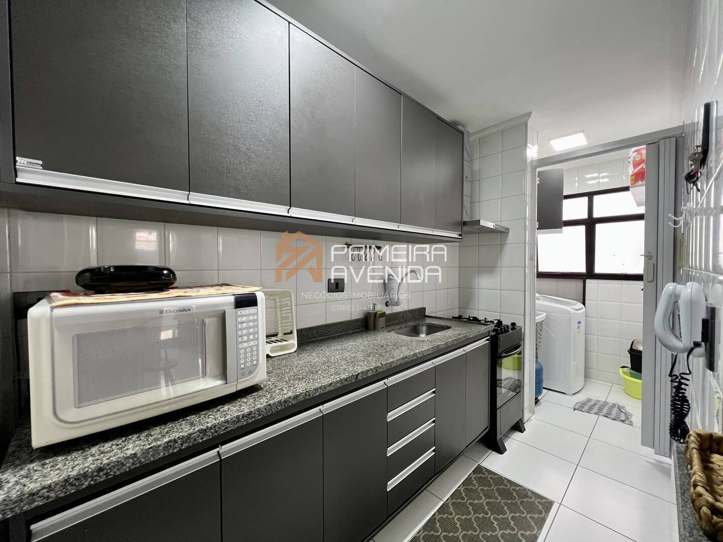 Apartamento à venda com 2 quartos, 68m² - Foto 4
