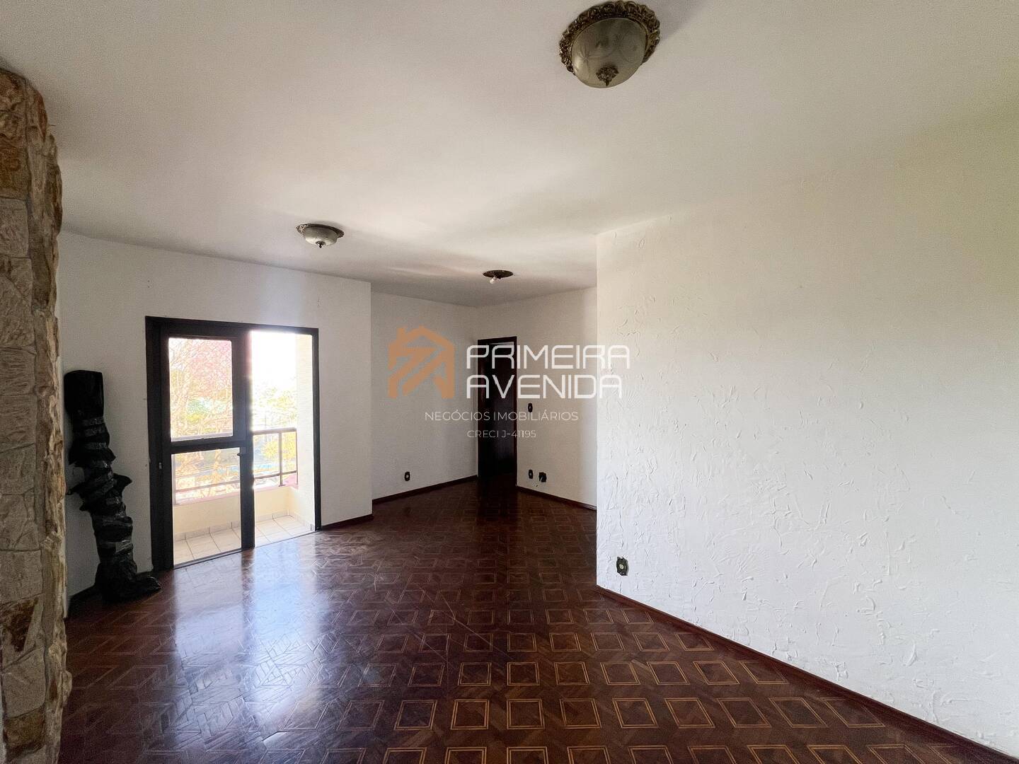Apartamento à venda – 3 quartos, 80m² – Bairro Jardim das Indústrias