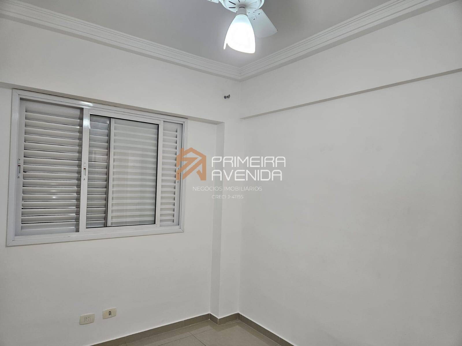 Apartamento para alugar com 3 quartos, 102m² - Foto 13