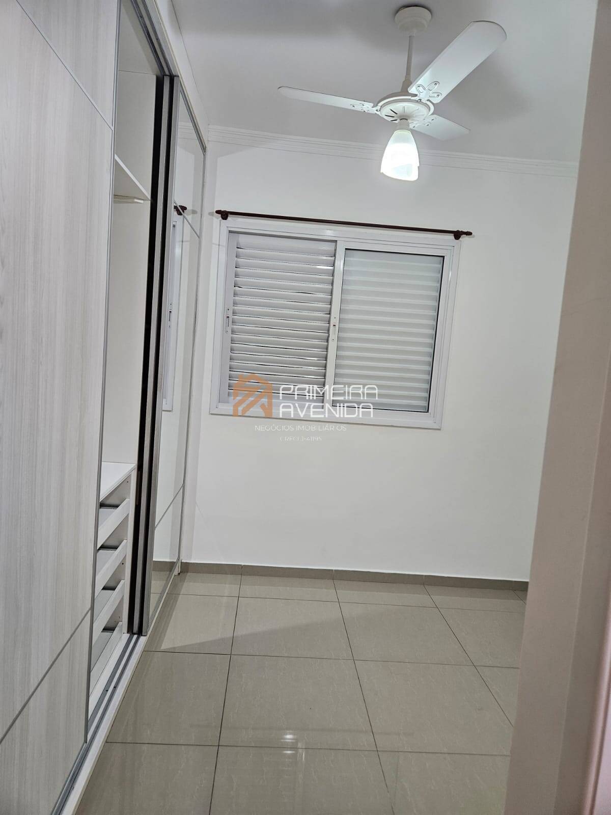 Apartamento para alugar com 3 quartos, 102m² - Foto 18