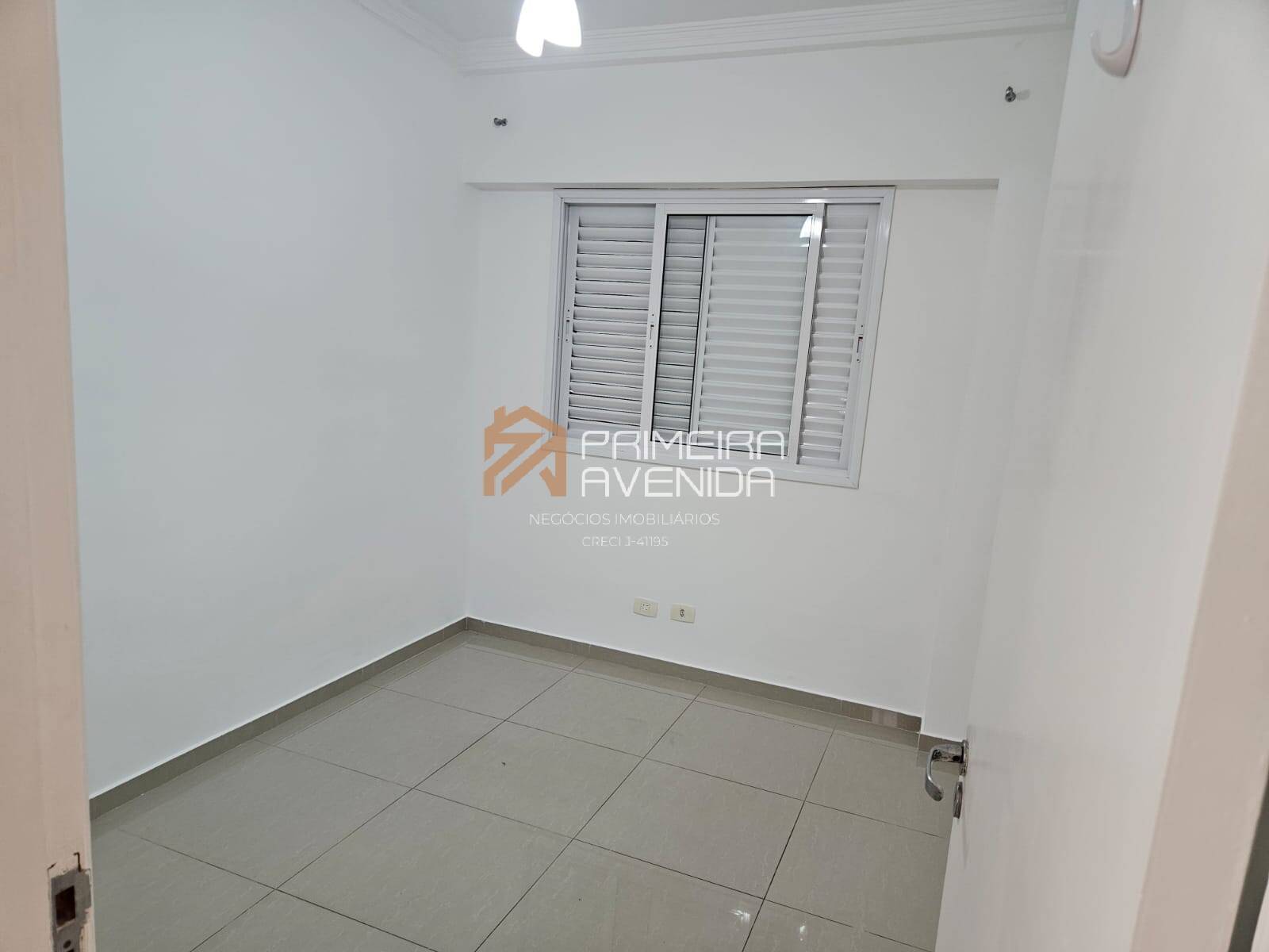 Apartamento para alugar com 3 quartos, 102m² - Foto 19