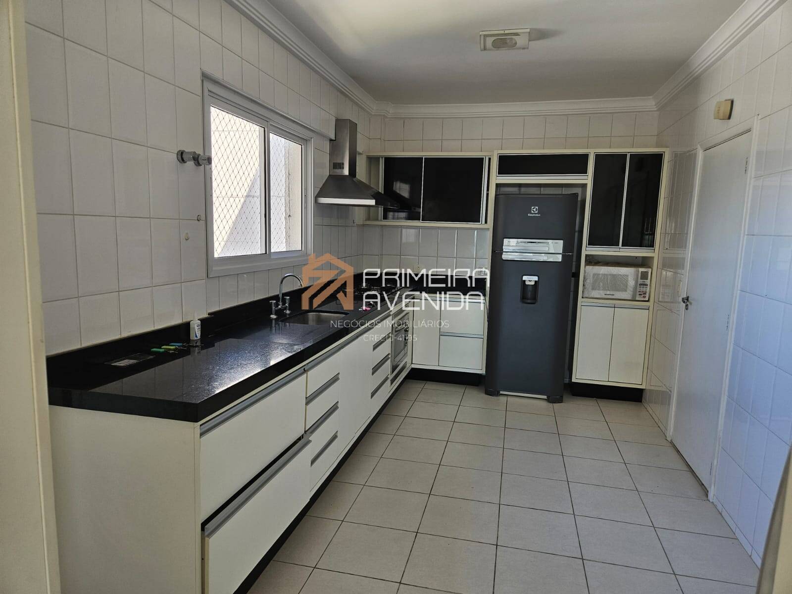 Apartamento para alugar com 3 quartos, 102m² - Foto 6