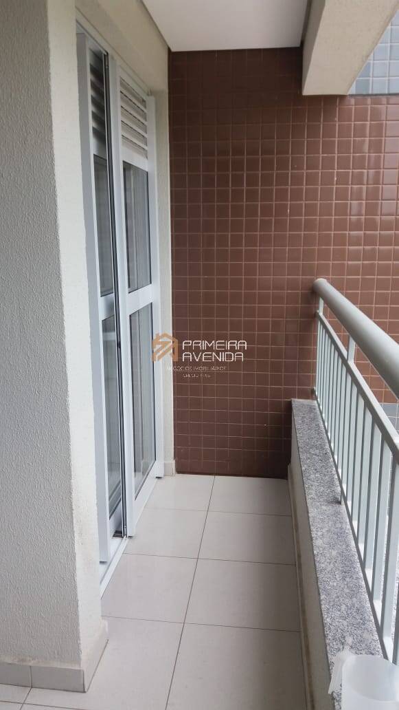Apartamento à venda e aluguel com 2 quartos, 65m² - Foto 4