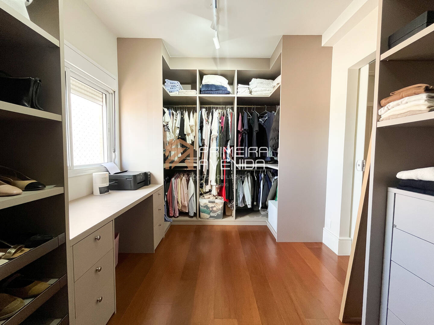 Apartamento à venda com 3 quartos, 248m² - Foto 19
