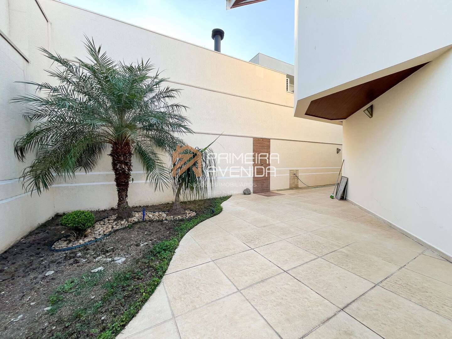 Casa à venda com 4 quartos, 340m² - Foto 23