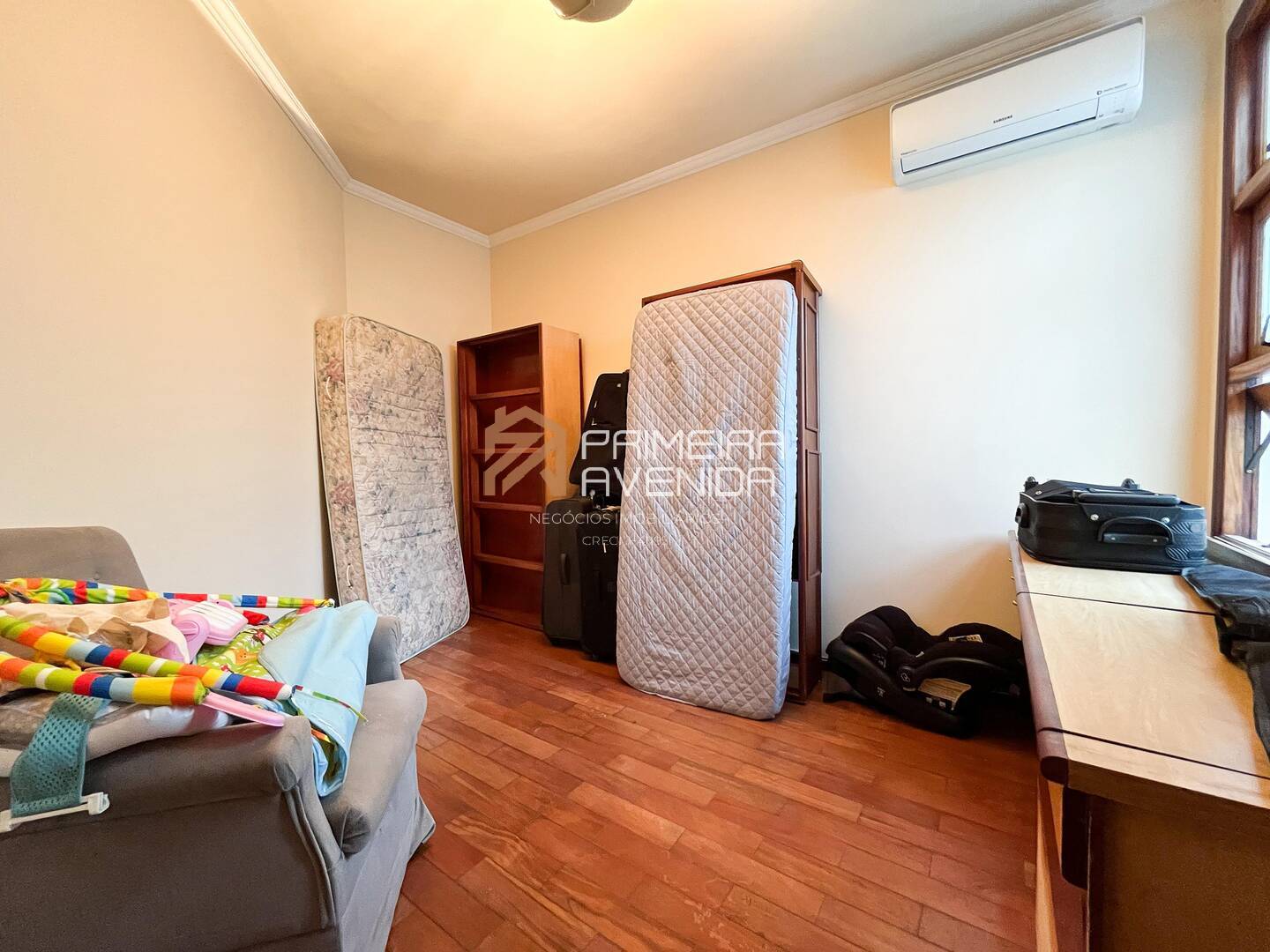Casa à venda com 4 quartos, 340m² - Foto 12