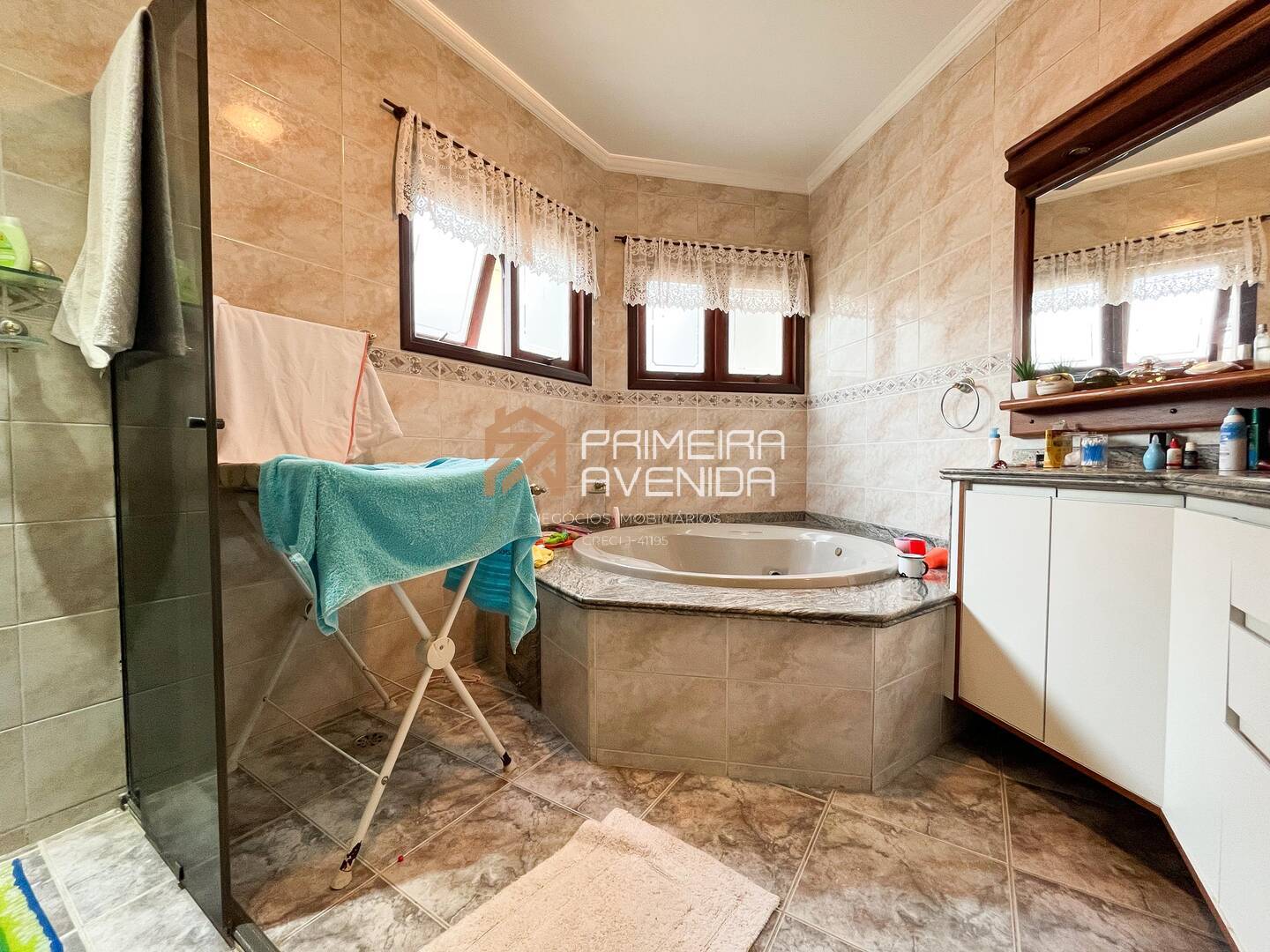 Casa à venda com 4 quartos, 340m² - Foto 18